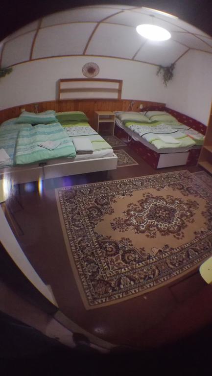 Ubytovanie 184, Bed And Braekfast 184 Stará Lesná Екстериор снимка